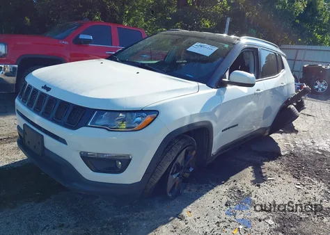 2018 Jeep Compass Altitude Fwd z USA, uszkodzony, nr VIN 3C4NJCBB5JT304979